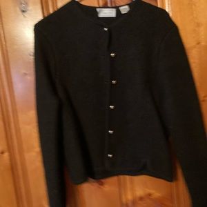 Says Size Medium but fits like a small Women’s  Laura Jean black  dress coat
